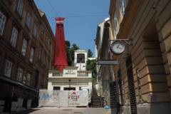 393